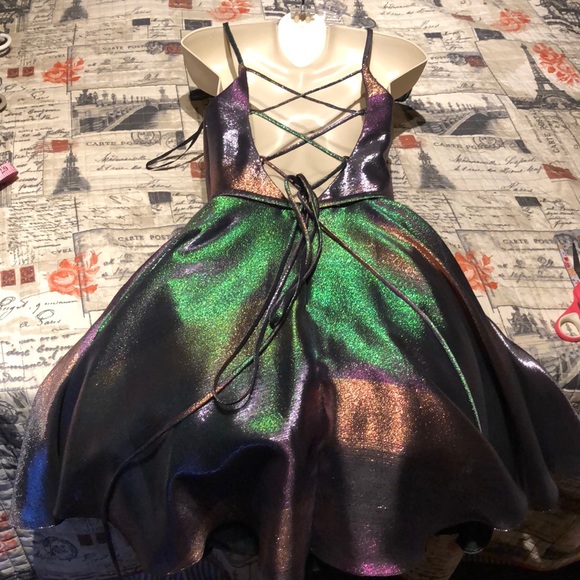 Prom or Homecoming dress - Picture 2 of 7